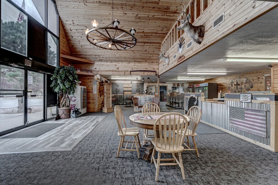 More Photos Of 1116 N 5th St, Custer Trailer Camper Park For Sale