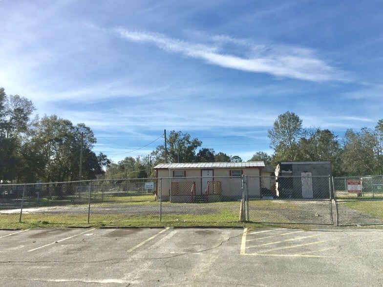 More Photos Of 6315 Blountstown Hwy, Tallahassee Storefront Retail Office For Sale