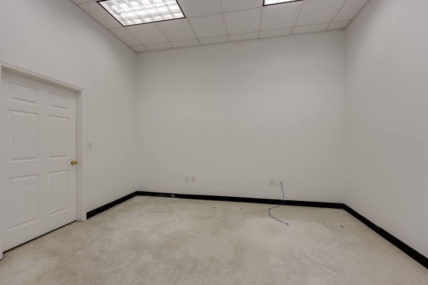 More Photos Of 4770 Shelfer Rd, Tallahassee Warehouse For Sale