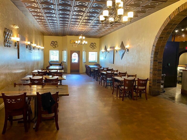 More Photos Of 239 Main St, Shelby Bar For Sale