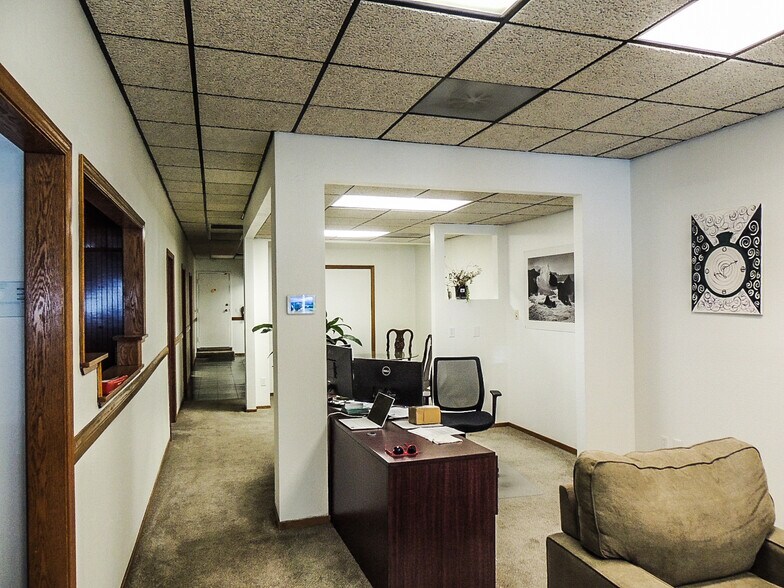More Photos Of 150 3rd St, Lakeport General Retail For Lease