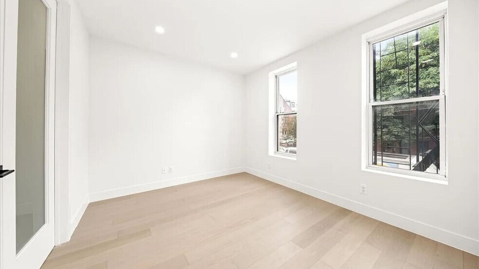More Photos Of 1501 8th Ave, Brooklyn Apartments For Sale