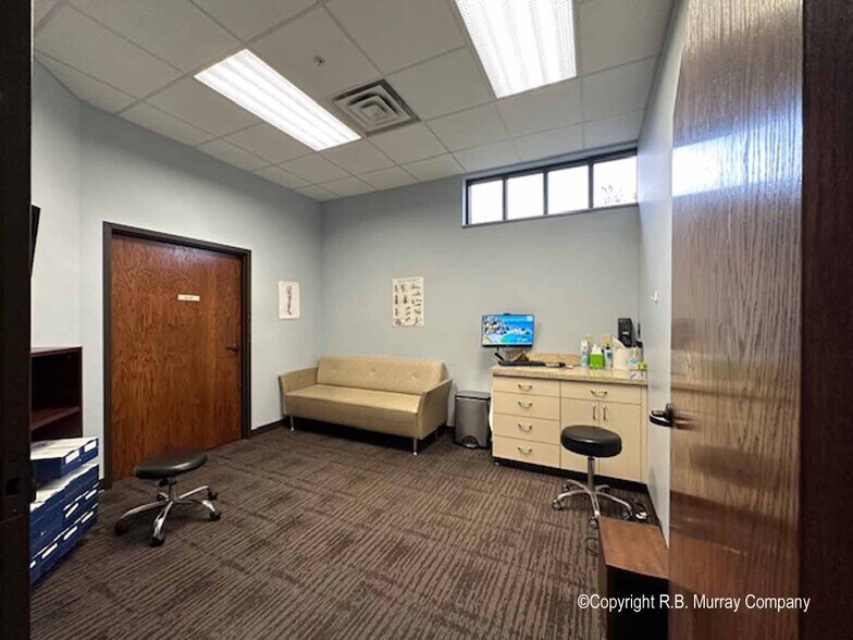 More Photos Of 3250 S Delaware Ave, Springfield Medical For Sale