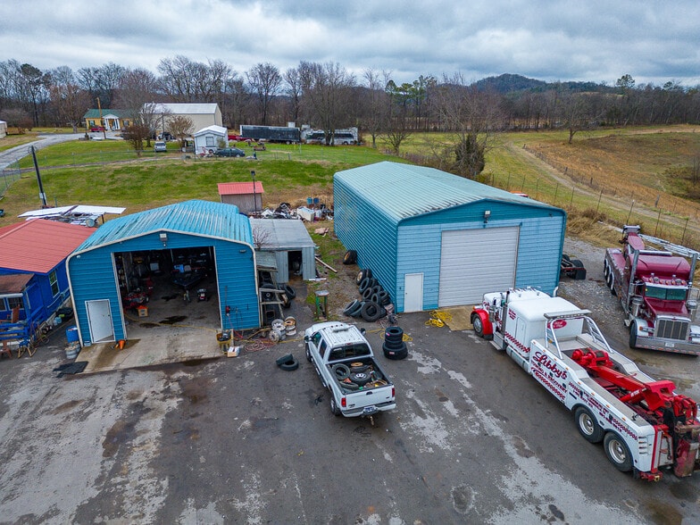 More Photos Of 9122 Lewisburg Hwy, Cornersville Auto Salvage Facility For Sale