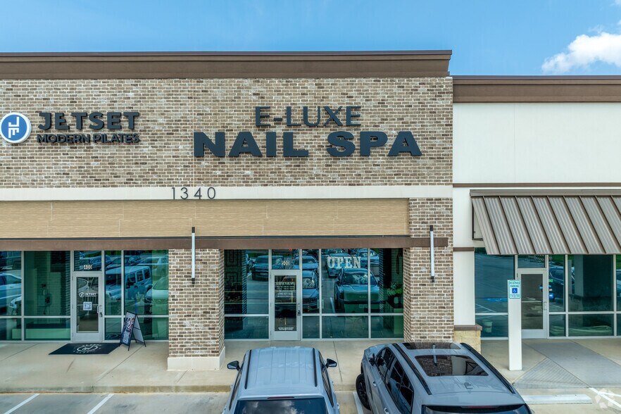 More Photos Of NEQ of League City Pkwy & Egret Bay Blvd, League City Office For Sale