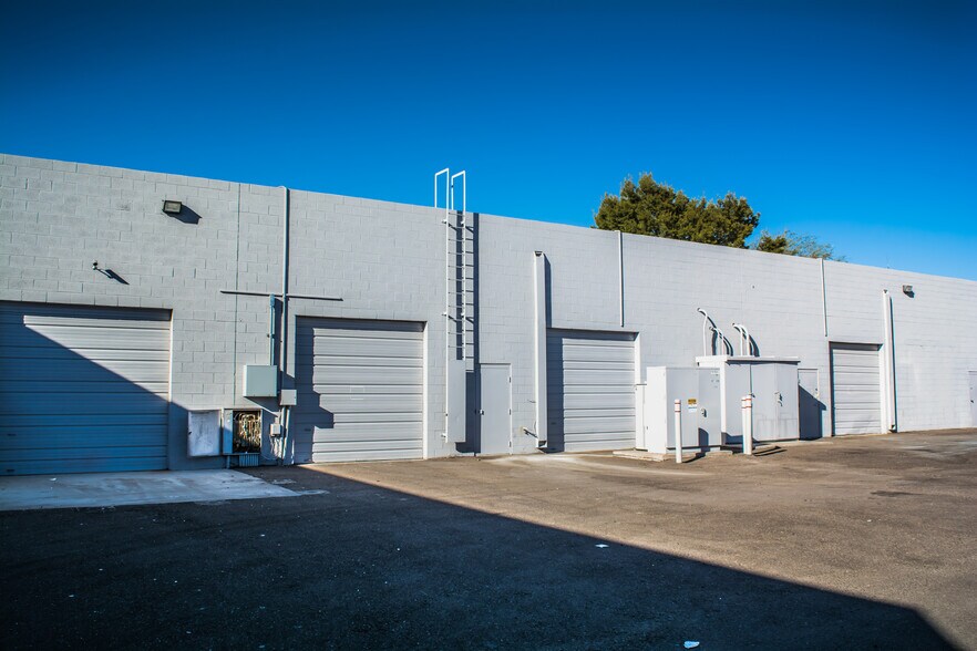 More Photos Of 2330 W University Dr, Tempe Unknown For Lease