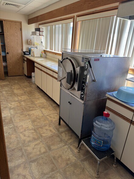 More Photos Of 239 Wakea Ave, Kahului Medical For Sale