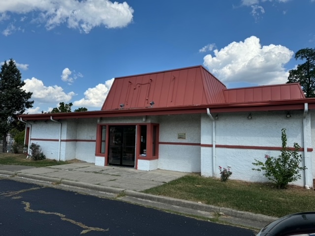 Primary Photo Of 7500 Poe Ave, Dayton Restaurant For Sale