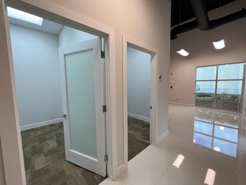 More Photos Of 10388 State Road 84, Davie Warehouse For Lease