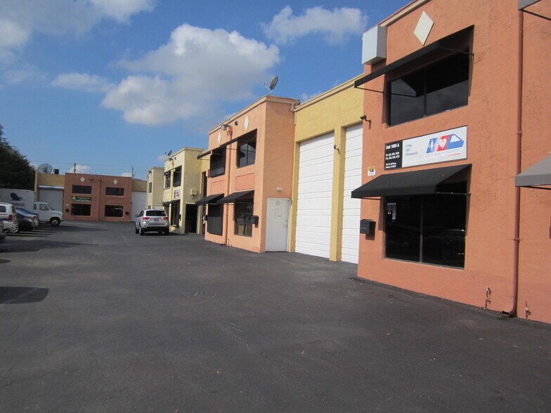 More Photos Of 1751 W 39th Pl, Hialeah Light Distribution For Sale