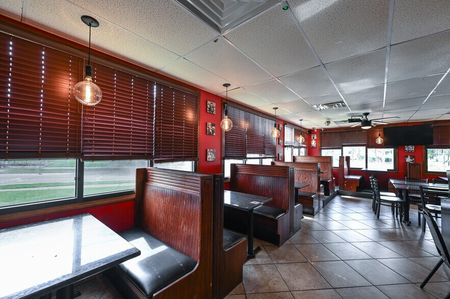 More Photos Of 2160 East Ave, Akron Restaurant For Sale