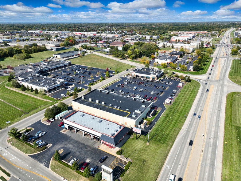 More Photos Of 713-751 S Perryville Rd, Rockford Storefront For Lease