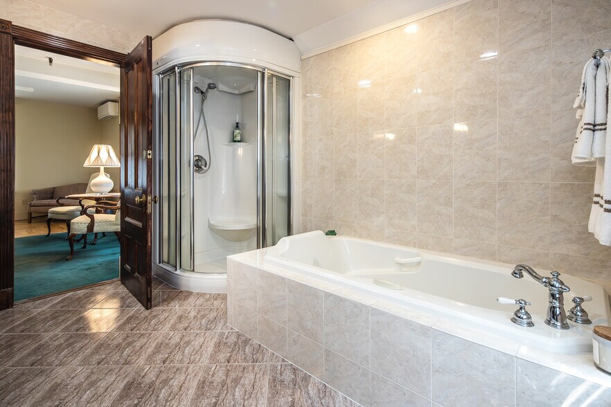 More Photos Of 70 N Main St, Rutland Hospitality For Sale