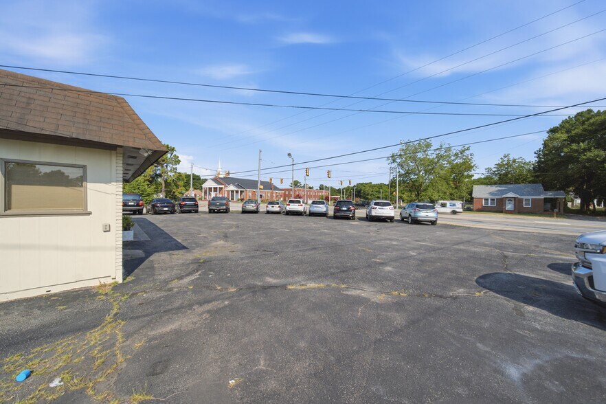 More Photos Of 2029 Platt Springs Rd, West Columbia Auto Dealership For Sale