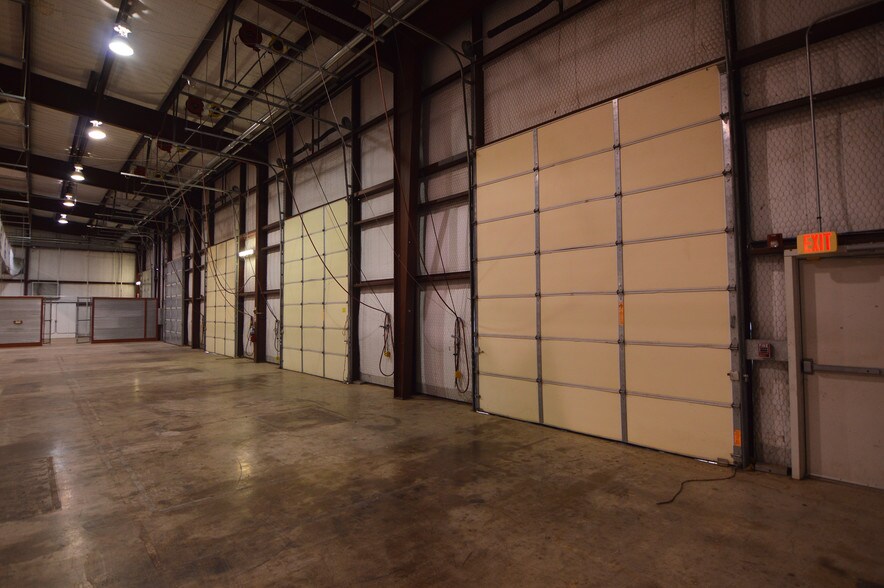 More Photos Of 2375 Walsh Rd, San Antonio Manufacturing For Sale