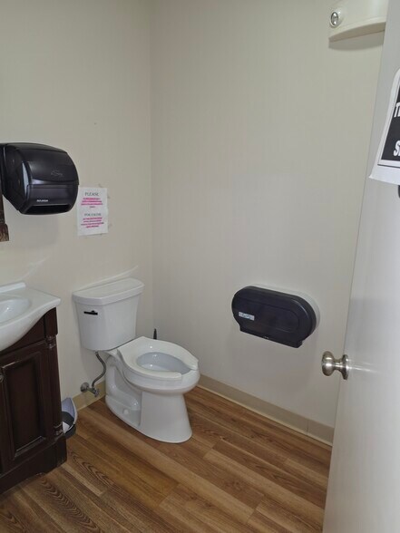 More Photos Of 380 Merrimack St, Methuen Medical For Sale