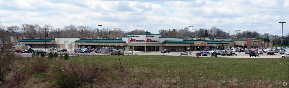 More Photos Of 2420 Wedgewood Dr, Akron Unknown For Lease