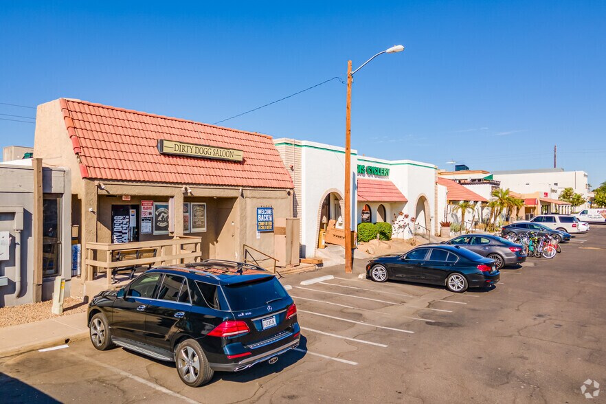 More Photos Of 10425 N Scottsdale Rd, Scottsdale General Retail For Sale