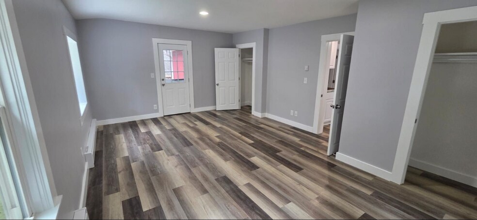 More Photos Of 44 Winter St, Fitchburg Apartments For Sale