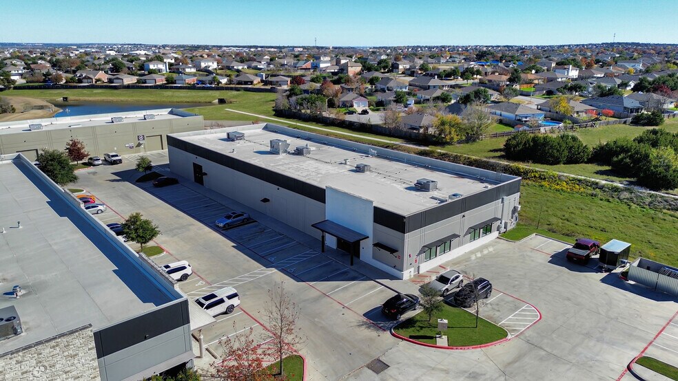 More Photos Of 190 N Bagdad Rd, Leander Warehouse For Sale