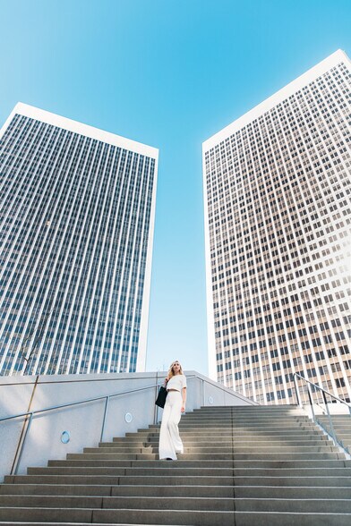 More Photos Of 2049 Century Park E, Los Angeles Office For Lease