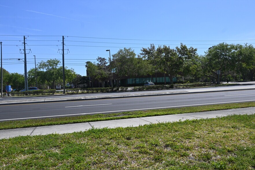 More Photos Of 3370 Rouse Rd, Orlando Storefront For Sale