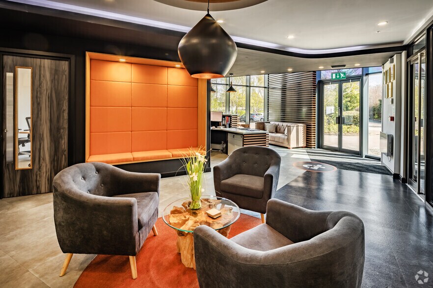 More Photos Of 170 Elland Rd, Leeds Coworking Space