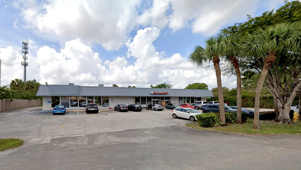 Primary Photo Of 215 SW 125th Ave, Plantation Unknown For Lease