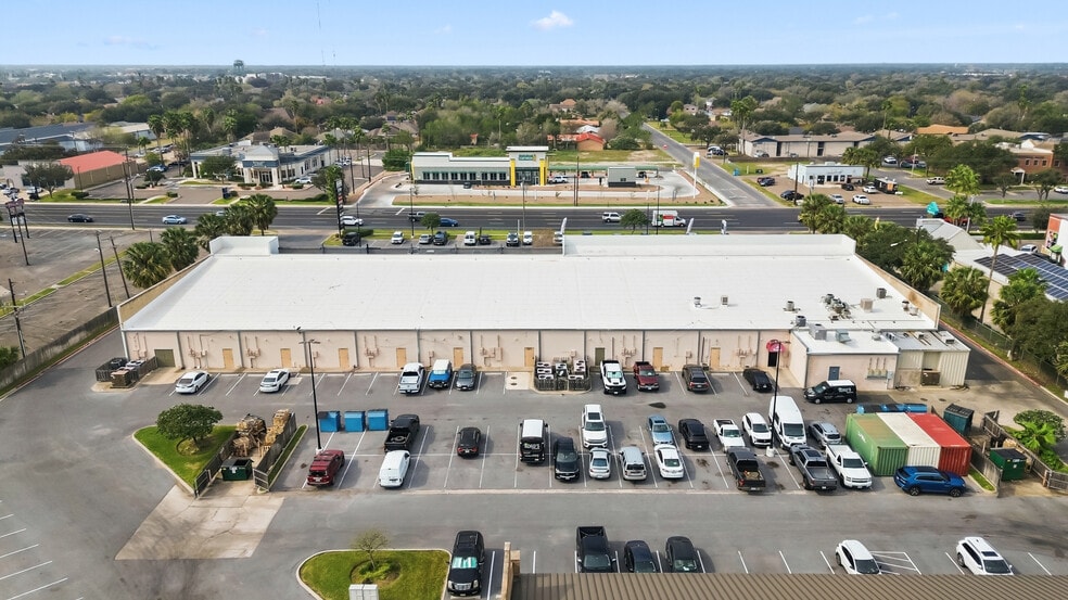 More Photos Of 6100 N 10th St, McAllen Storefront For Lease