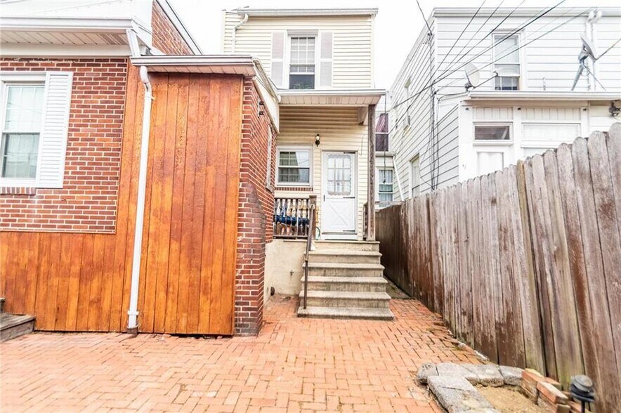 More Photos Of 202 S 17th St, Allentown Storefront Retail Residential For Sale