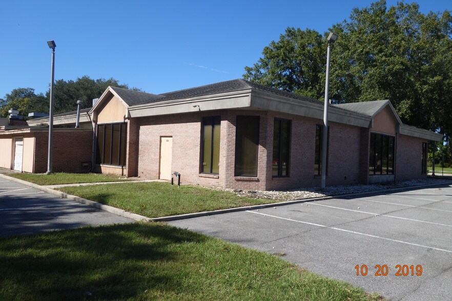 More Photos Of 502 Wells Rd, Orange Park General Retail For Sale