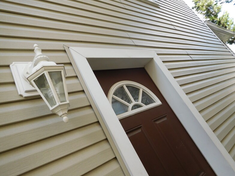 More Photos Of 2038 Grant Ave, Philadelphia Specialty For Sale