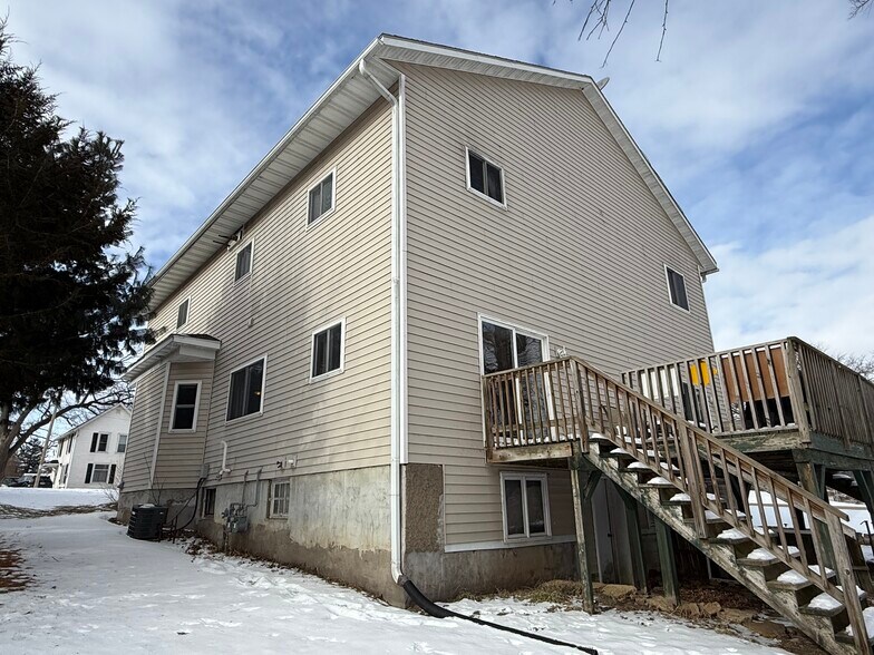 More Photos Of 204 S Mill St, Albany Apartments For Sale