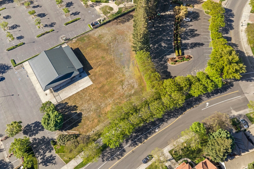 More Photos Of 3404 Shadowbrook Dr, Stockton Storefront Retail Office For Lease