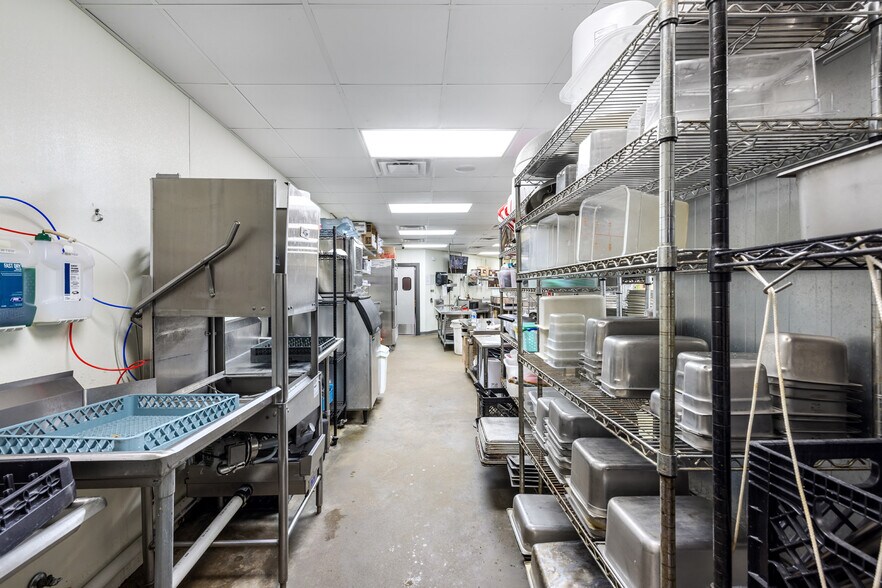 More Photos Of 14 W Main St, Idabel Restaurant For Sale