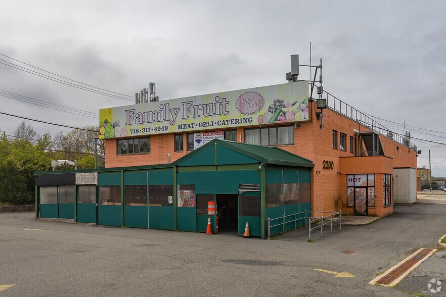 Primary Photo Of 2200 Arthur Kill Rd, Staten Island Distribution For Lease