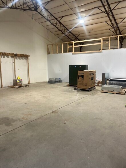 More Photos Of 6256 34th Ave NW, Rochester Warehouse For Sale