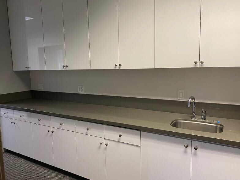 More Photos Of 9040 Topanga Canyon Blvd, Canoga Park Loft Creative Space For Lease