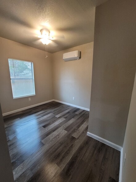 More Photos Of 1714 W Salinas St, San Antonio Apartments For Sale