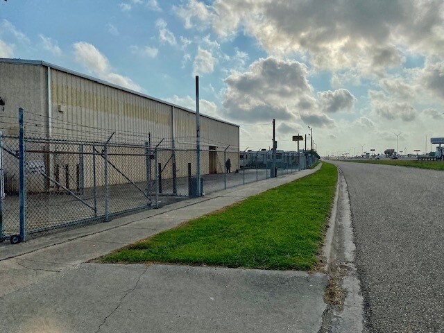 Primary Photo Of 1110 S Padre Island Dr, Corpus Christi Auto Dealership For Sale