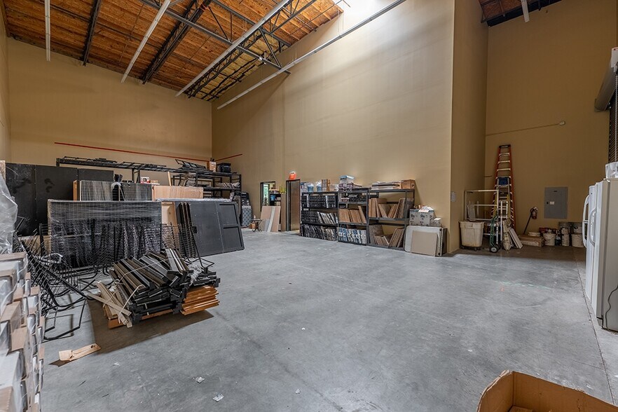 More Photos Of 8310 Juniper Creek Ln, San Diego Warehouse For Sale