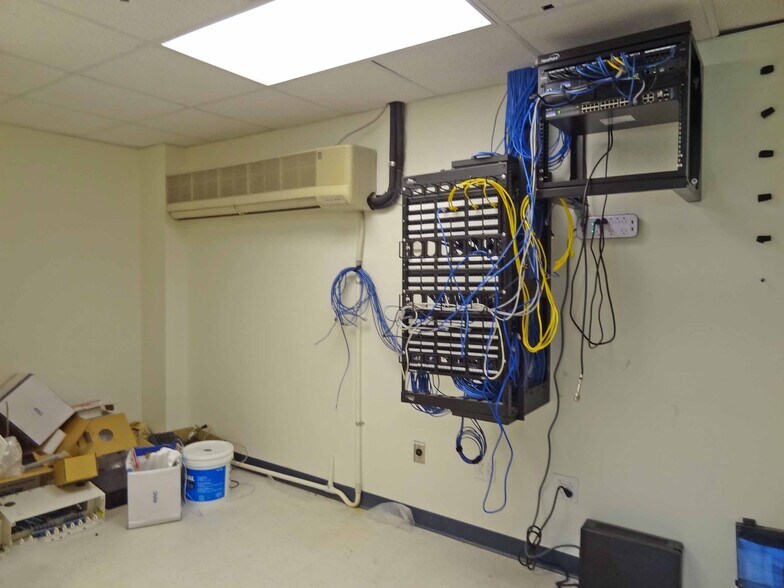 More Photos Of 1311-1319 Pineview Dr, Morgantown Medical For Lease