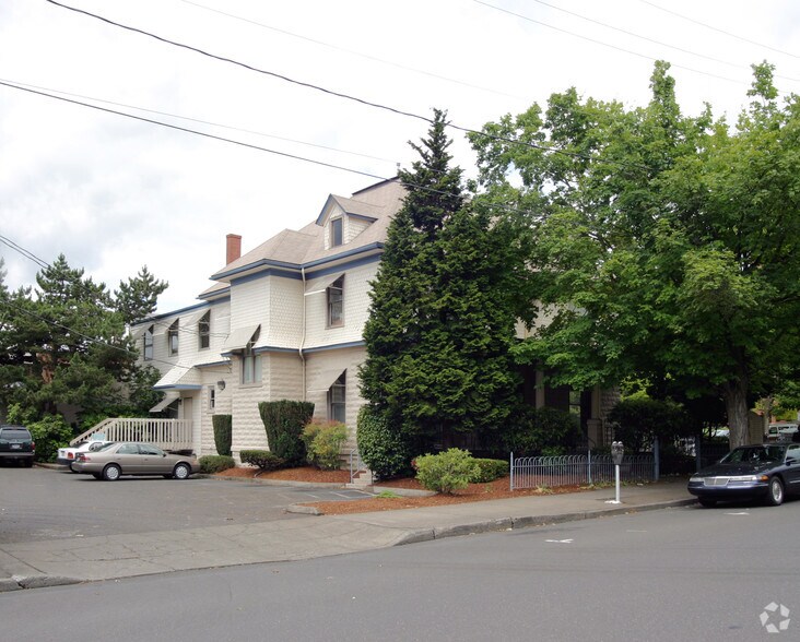 More Photos Of 1014 Franklin St, Vancouver Office For Lease