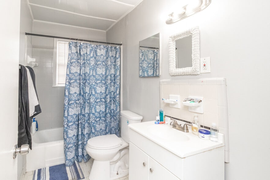 More Photos Of 1806 Meharry Blvd, Nashville Apartments For Sale