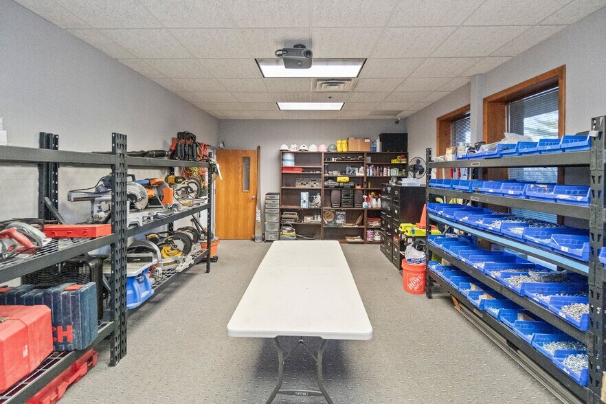 More Photos Of 6 Raritan Rd, Oakland Warehouse For Sale