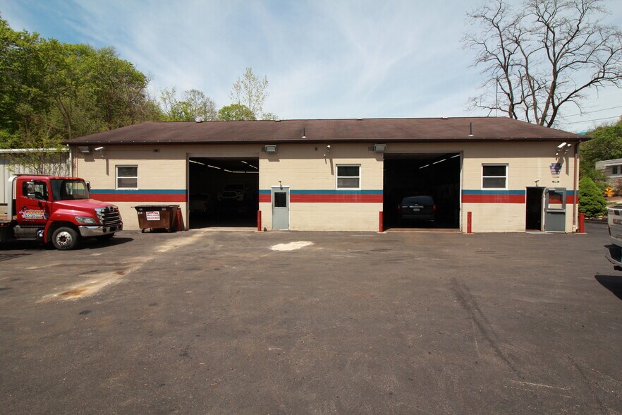 More Photos Of 420 Rodi Rd, Pittsburgh Auto Repair For Sale