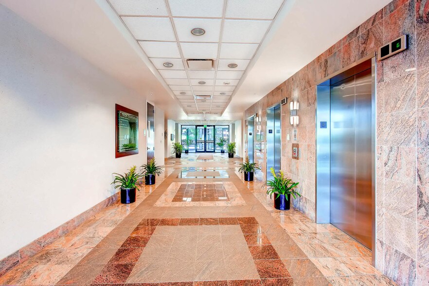 More Photos Of 5555 Tech Center Dr, Colorado Springs Office For Lease