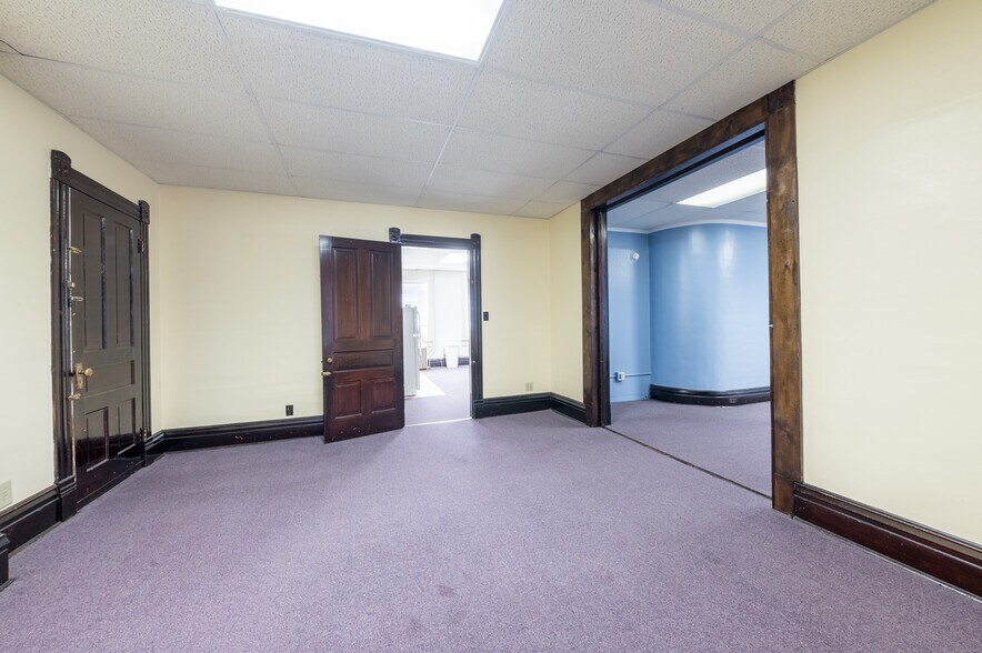 More Photos Of 68 High St, Morgantown Office For Lease