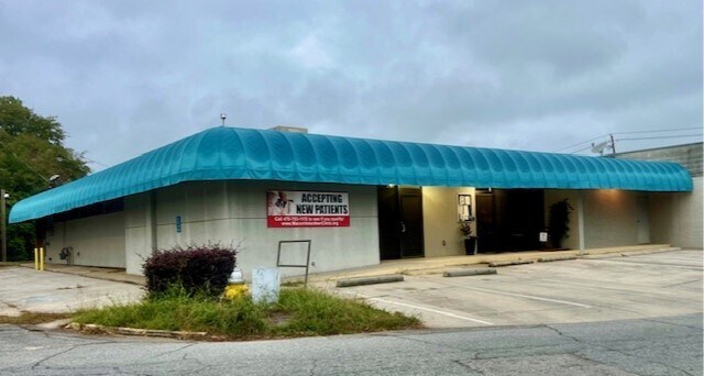 Primary Photo Of 376 Rogers Ave, Macon-Bibb Medical For Lease