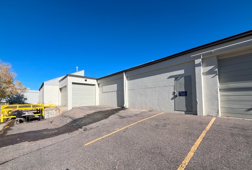 More Photos Of 555 Alter St, Broomfield Service For Lease